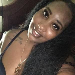 Meet your Posher, Natavia